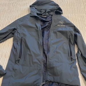 Men’s Arcteryx Atom SL Hoody Small Nightshade